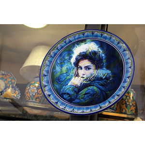 Your Photo On A Plate Of Blue Ceramic photo effect