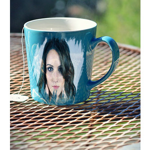 Your_picture_on_the_cup_blue photo effect