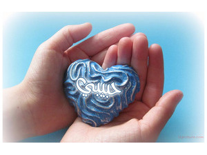 Your name and your lover at the heart of the Blue Ceramic