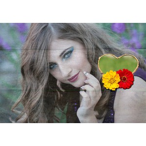 Wooden Wall With Heart photo effect